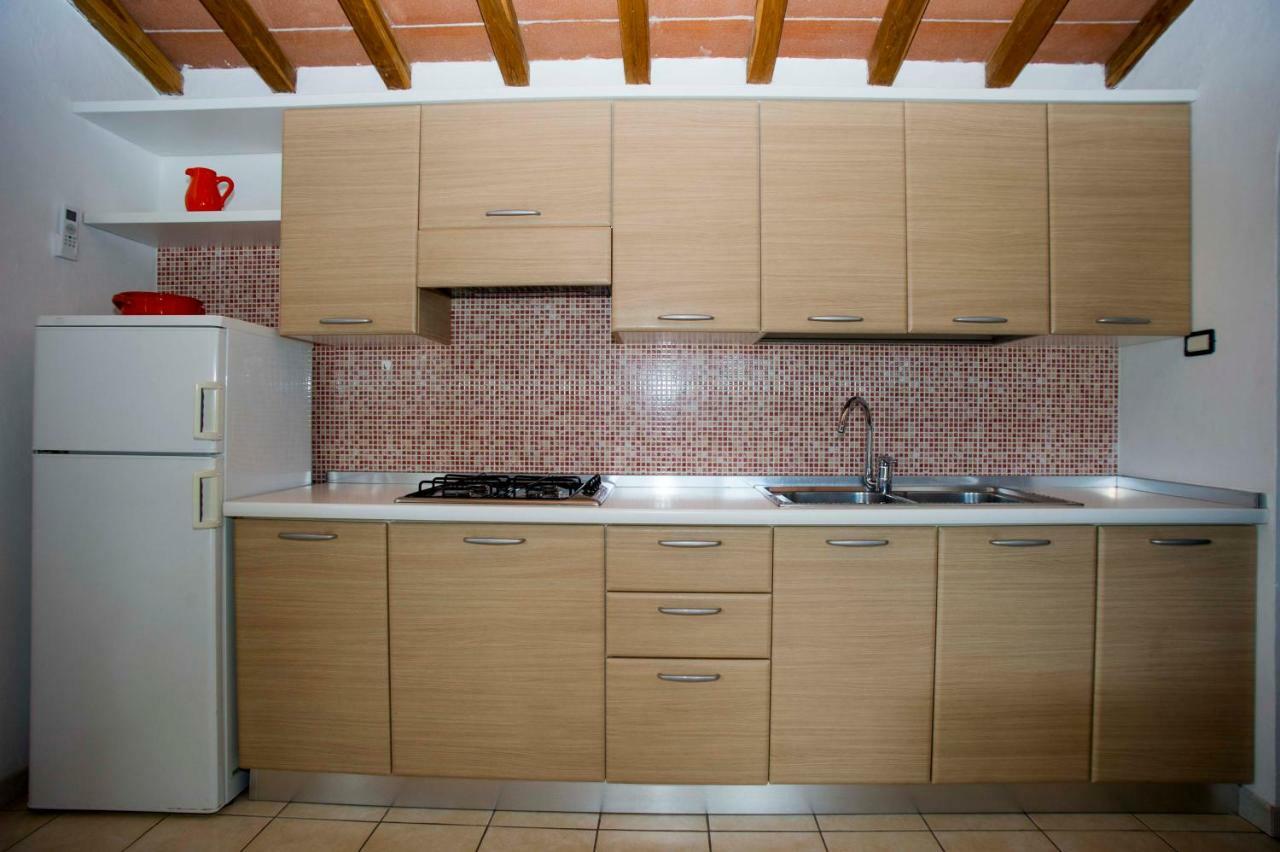 Aparthotel Il Poggio Marcuccio Lacona Exteriér fotografie